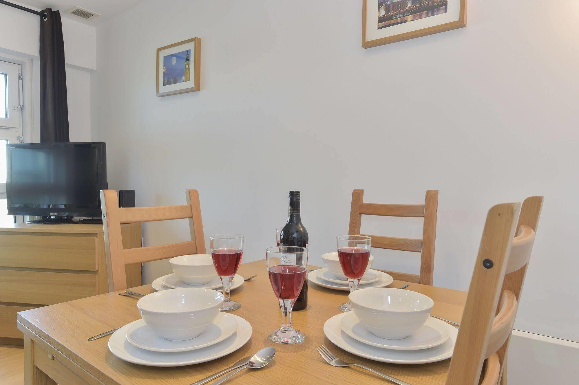 Beautiful 4-Bedroom Flat In London Bridge/Borough! Екстериор снимка