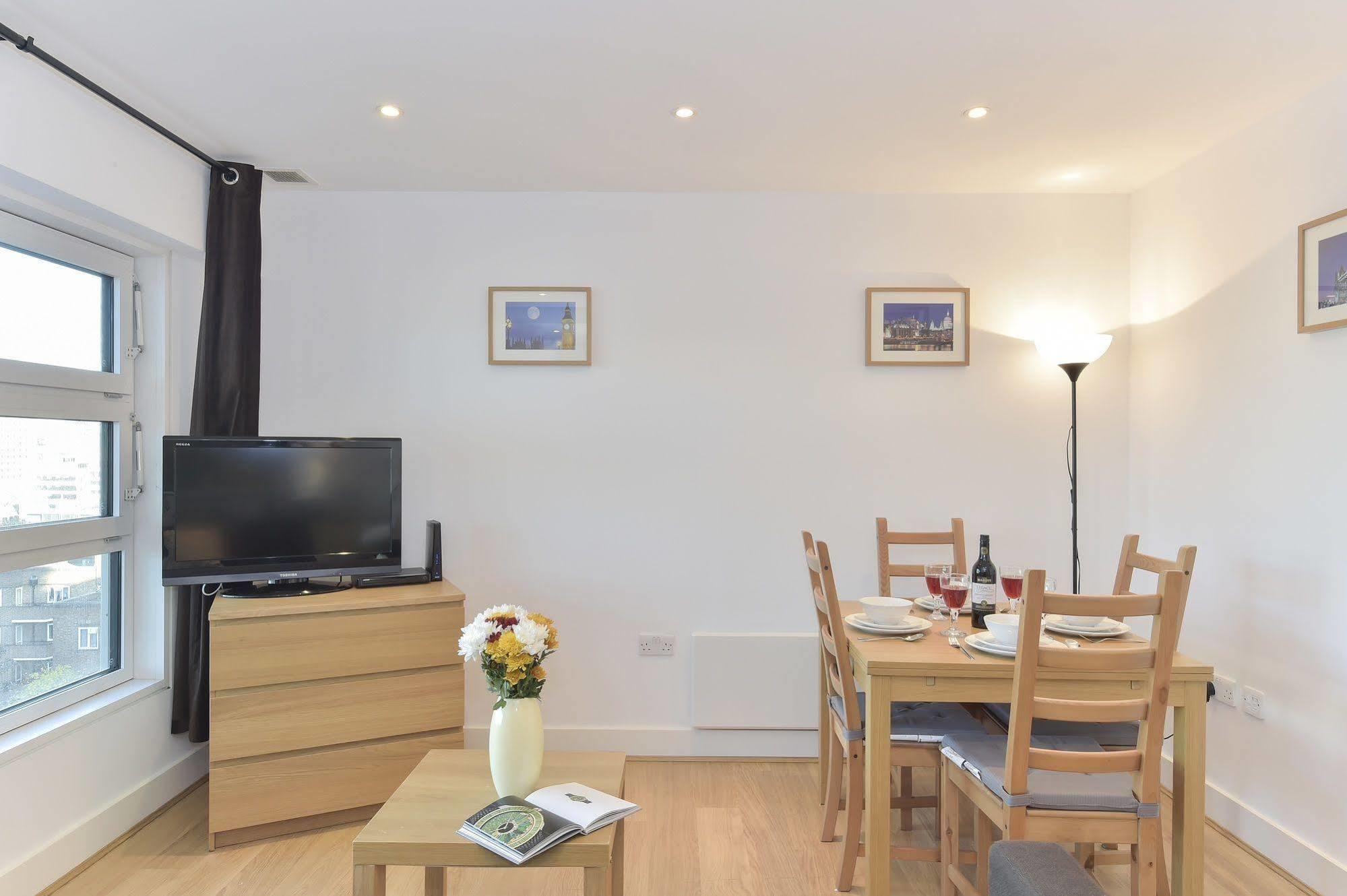 Beautiful 4-Bedroom Flat In London Bridge/Borough! Екстериор снимка