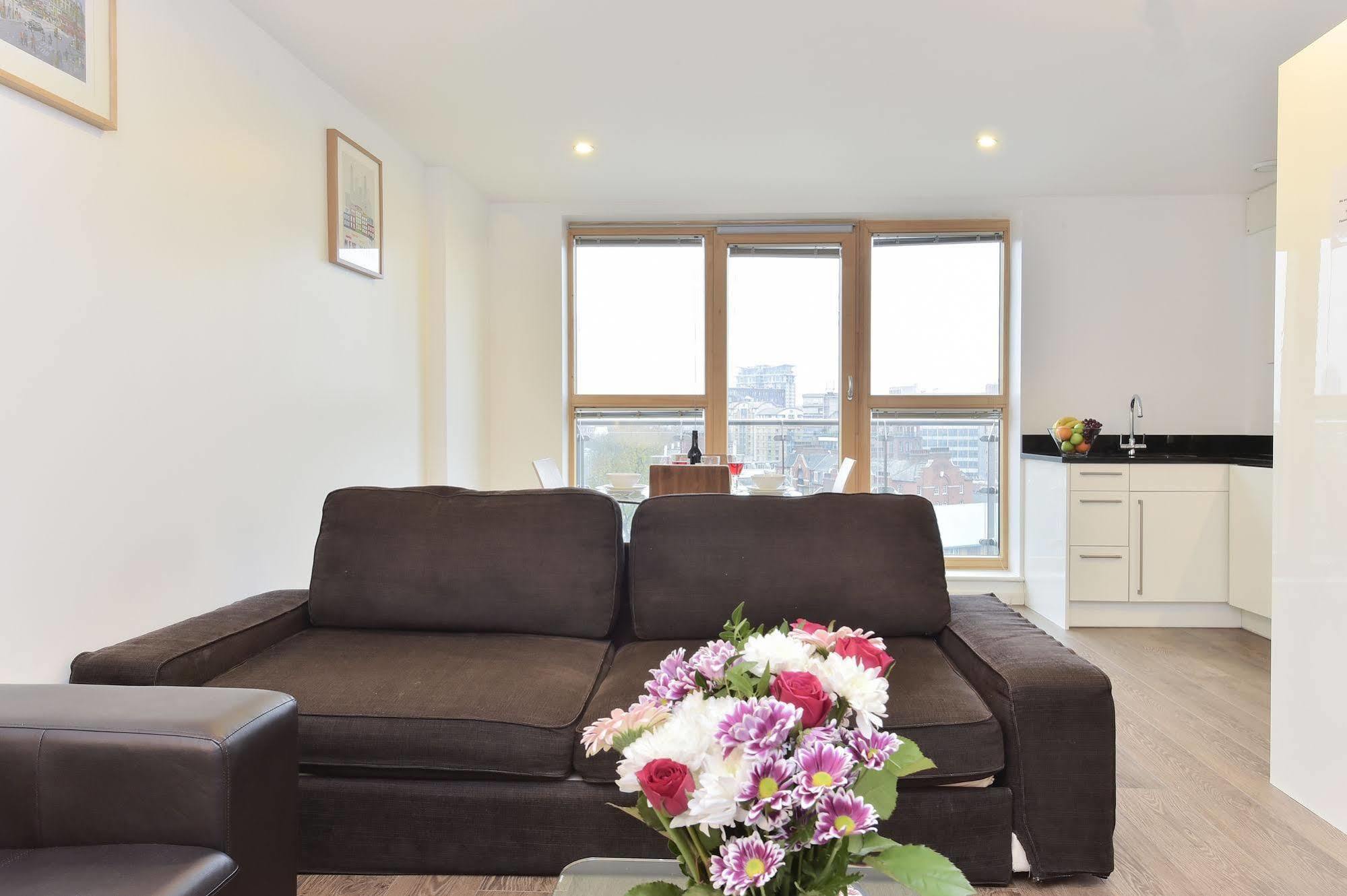 Beautiful 4-Bedroom Flat In London Bridge/Borough! Екстериор снимка