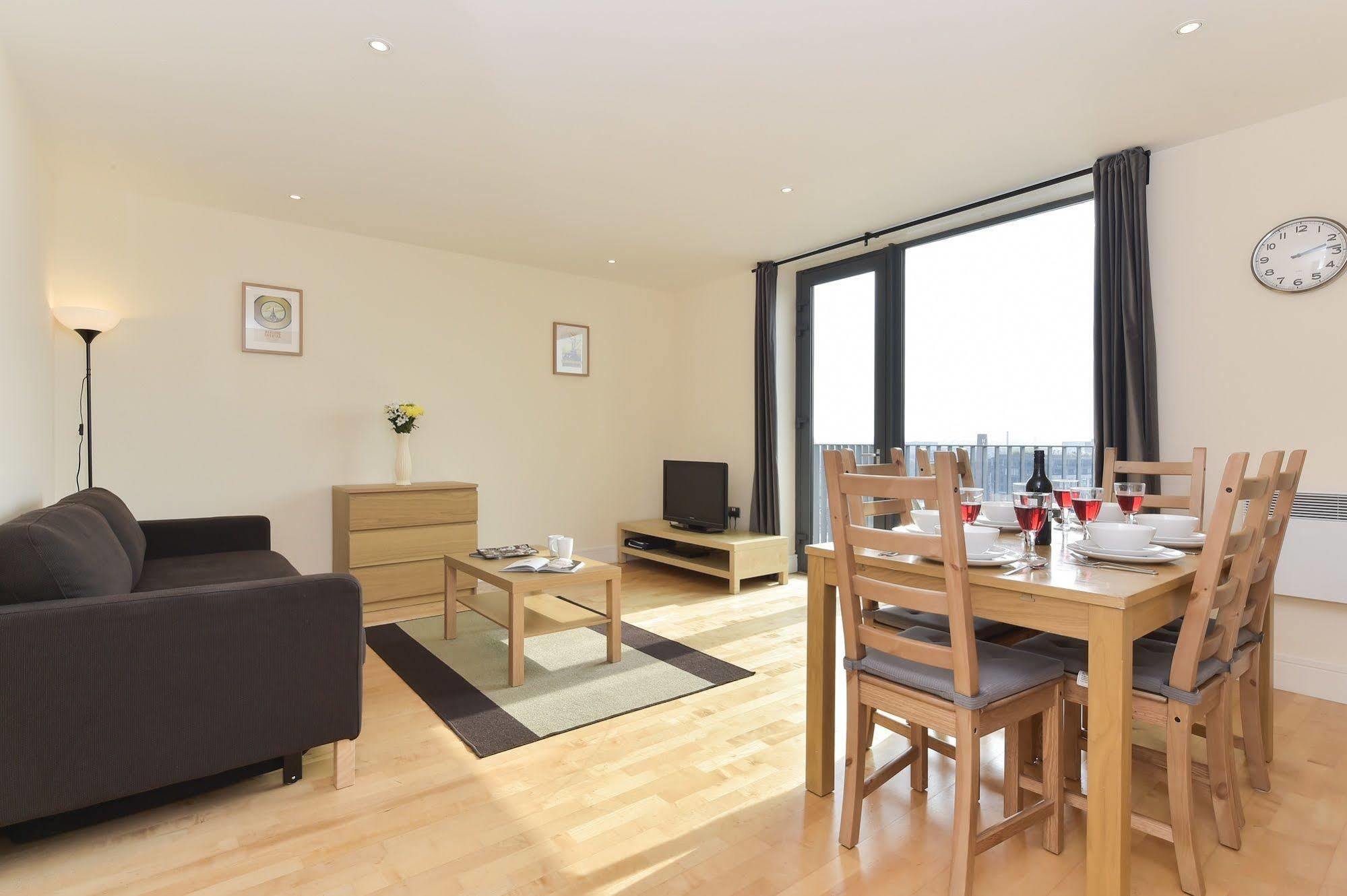 Beautiful 4-Bedroom Flat In London Bridge/Borough! Екстериор снимка